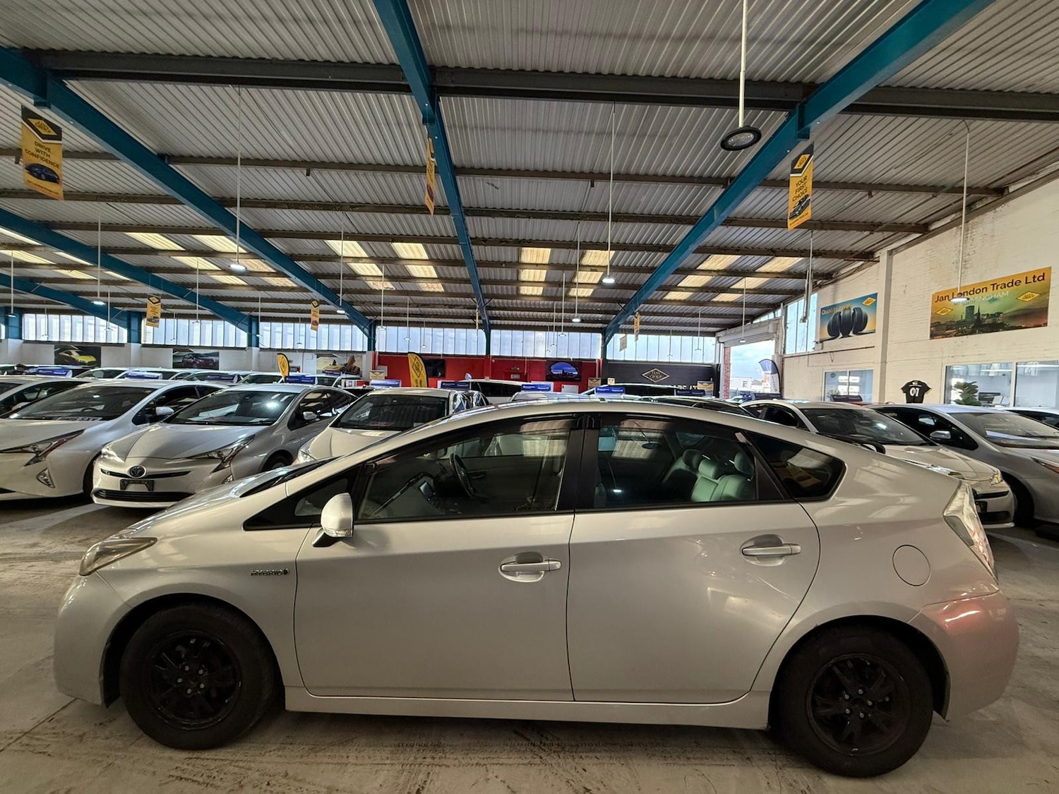 Used Toyota Prius 2026 for sale - 77307752: Photo 7
