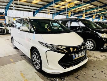 Used Toyota Estima 2017 for sale - 79819060: Photo