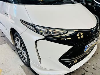 Used Toyota Estima 2017 for sale - 79819060: Photo