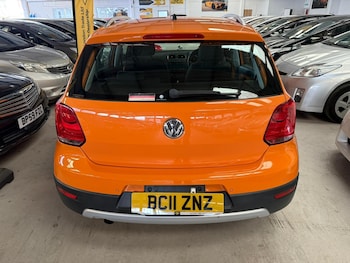 Used Volkswagen Polo 2011 for sale - 77980214: Photo