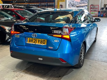 Used Toyota Prius 2021 for sale - 79611536: Photo