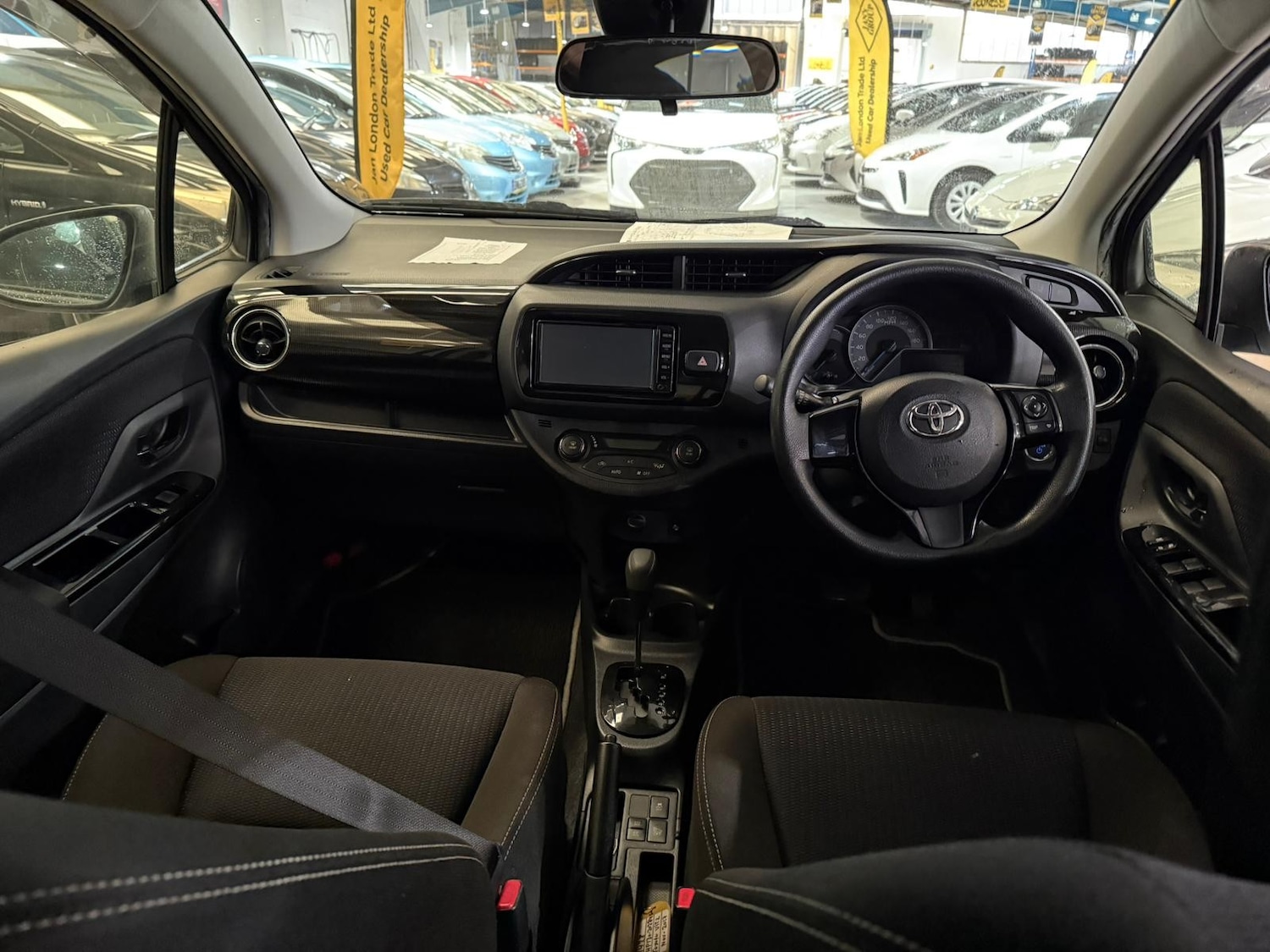 Used Toyota Vitz 2026 for sale - 77323987: Photo 11