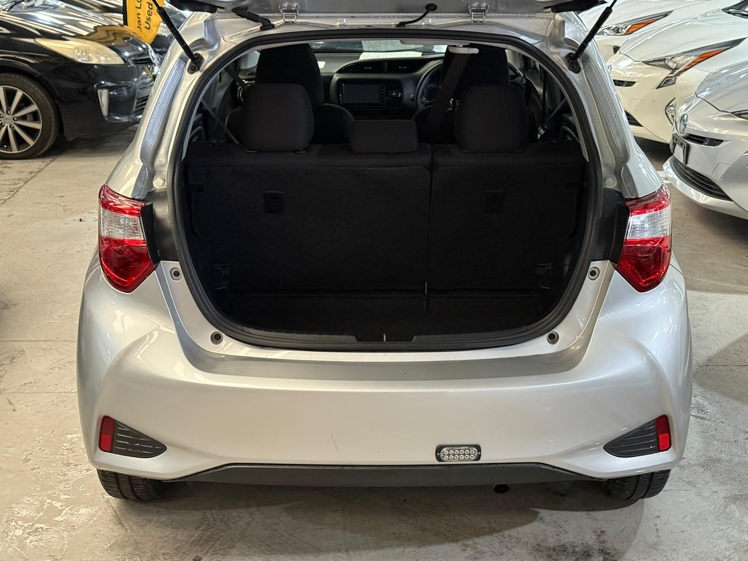 Used Toyota Vitz 2026 for sale - 77323987: Photo 14