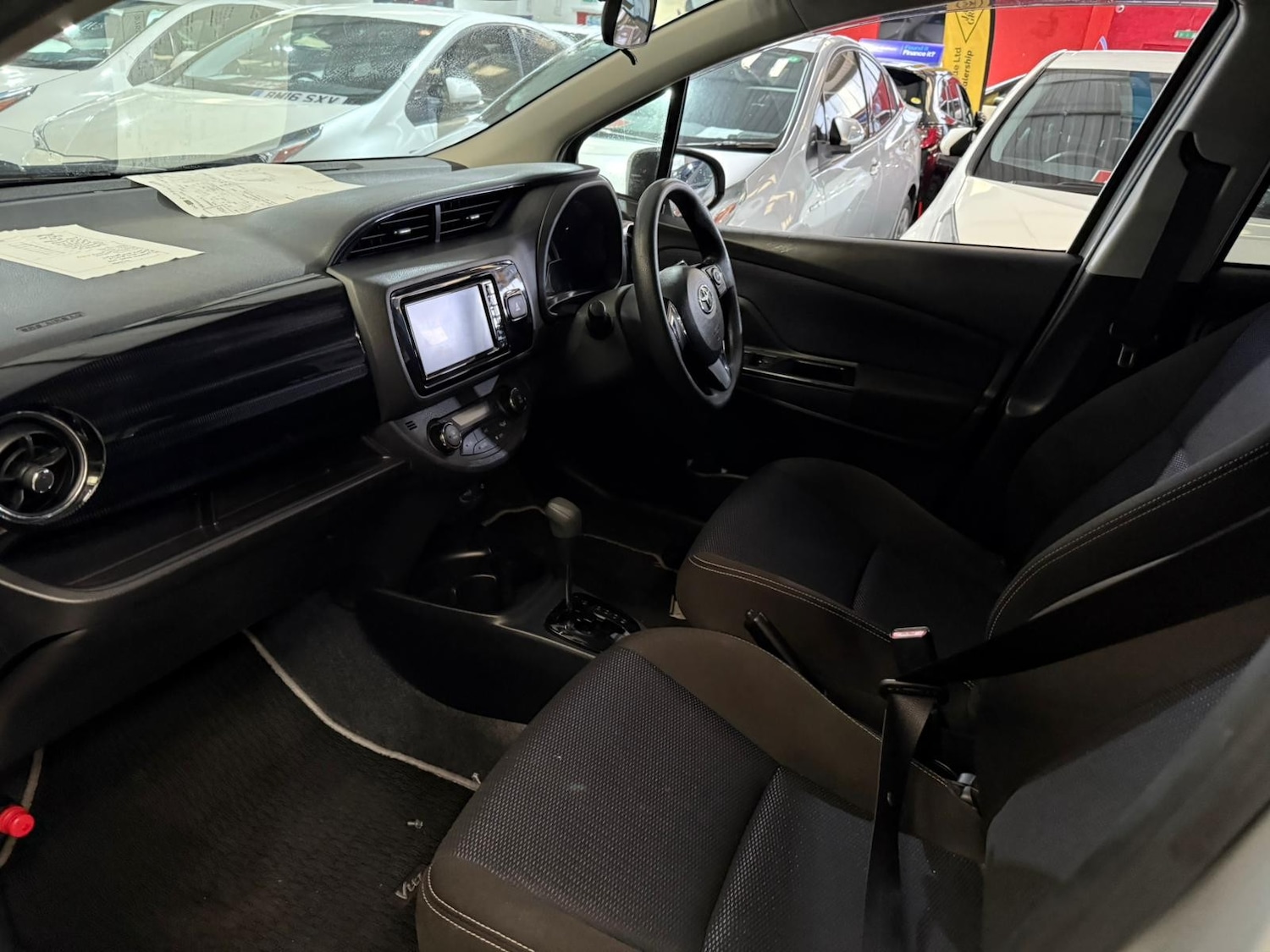 Used Toyota Vitz 2026 for sale - 77323987: Photo 18