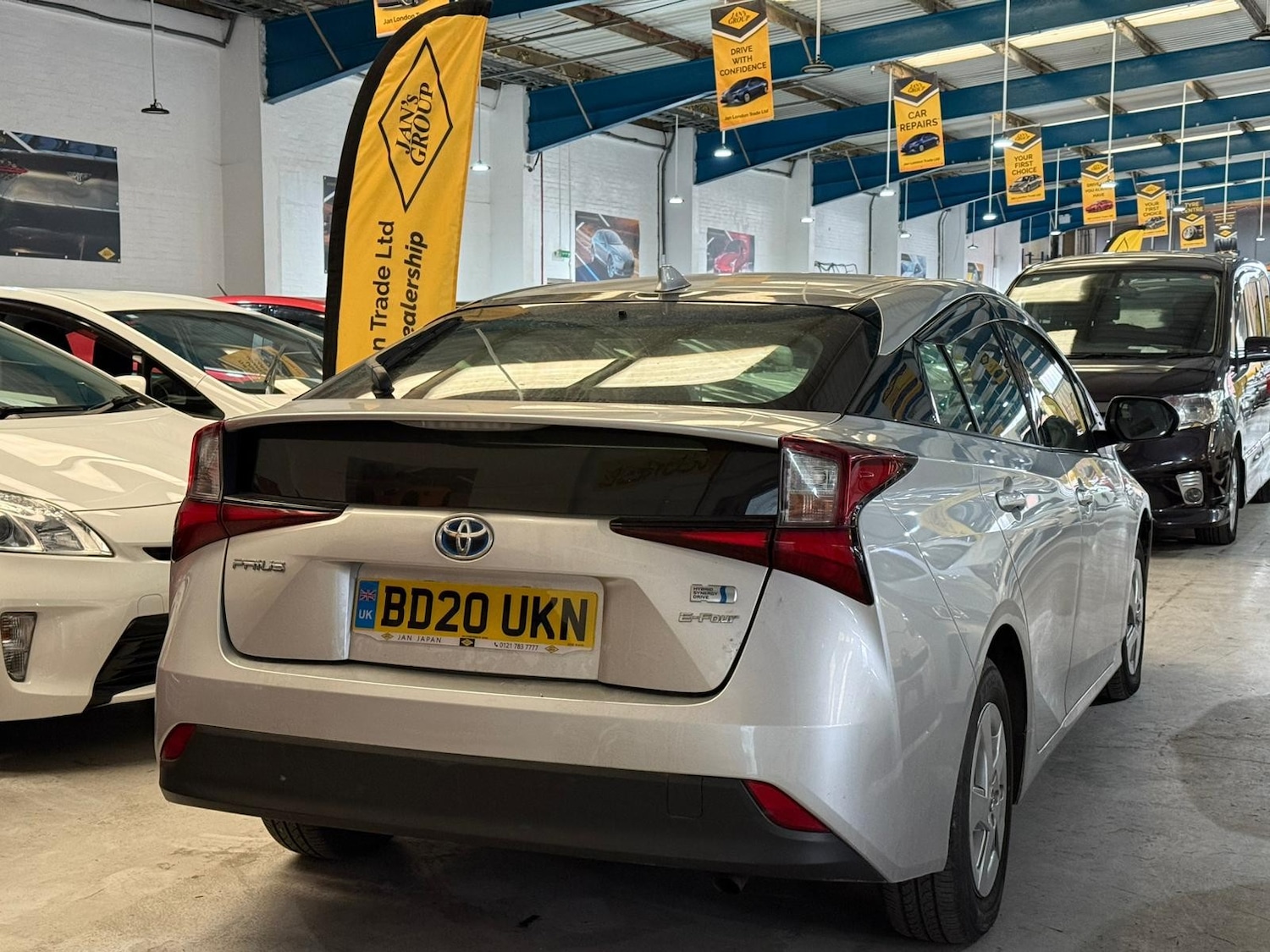 Used Toyota Prius for sale - 76972948: Photo 4