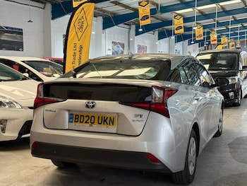 Used Toyota Prius 2020 for sale - 76972948: Photo