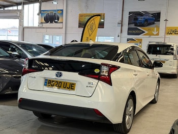 Used Toyota Prius 2020 for sale - 77051638: Photo