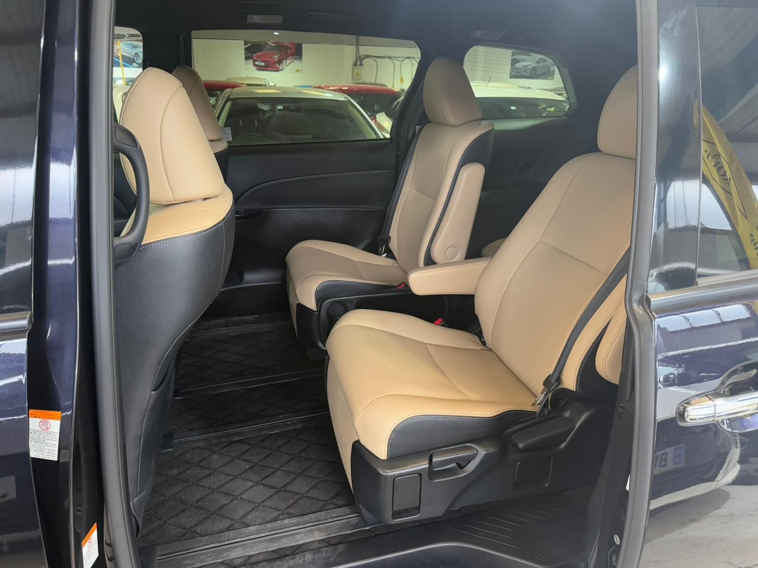 Used Toyota Estima for sale - 76311671: Photo 19