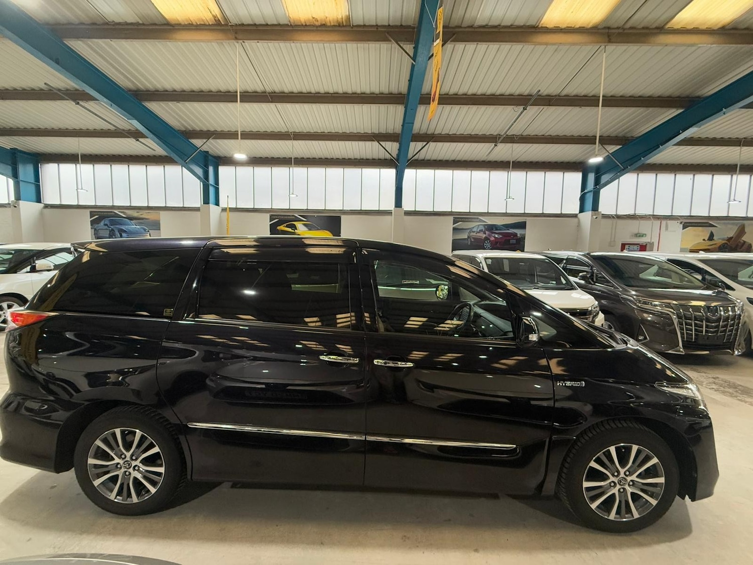 Used Toyota Estima for sale - 76311671: Photo 2