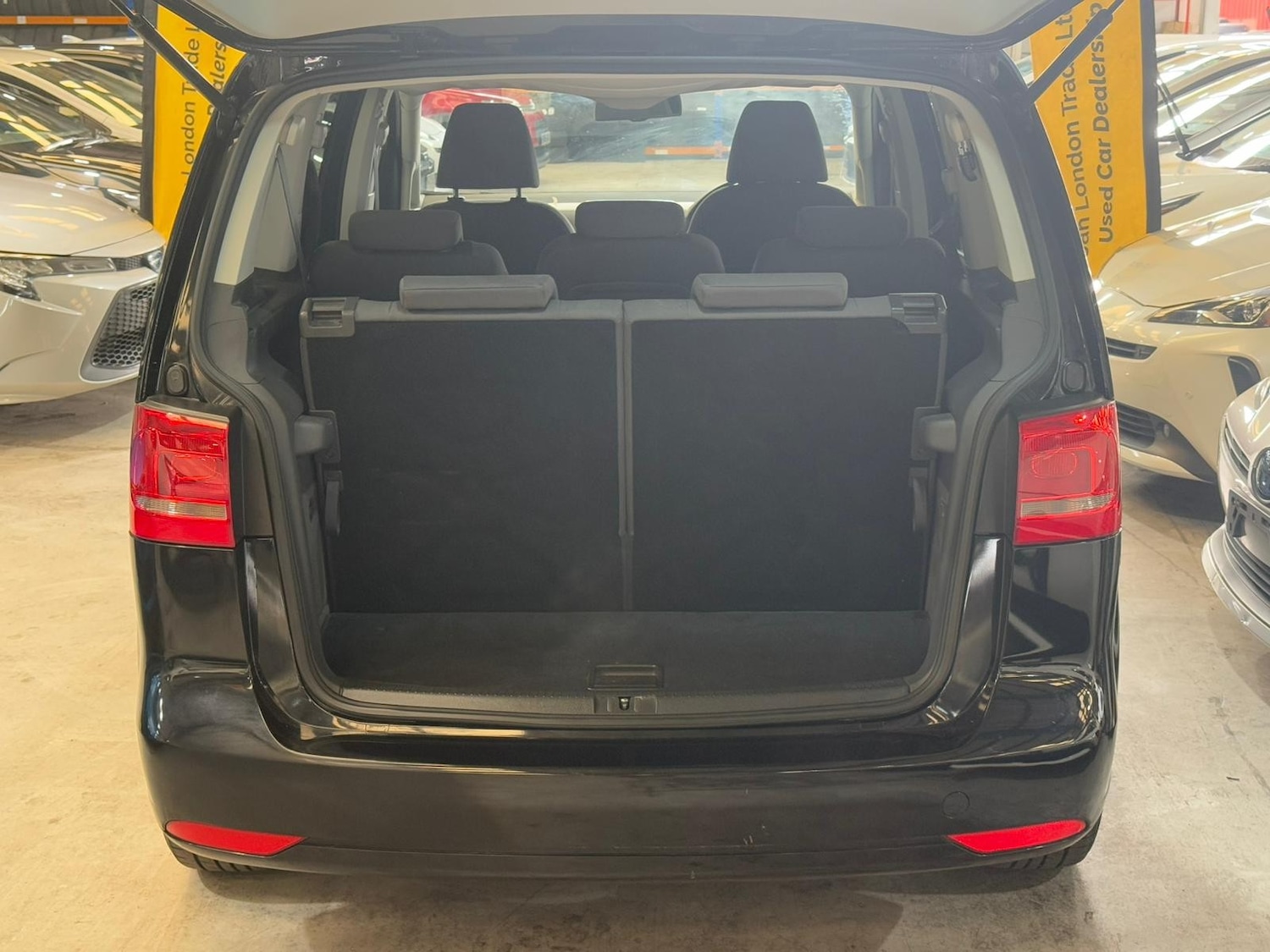 Used Volkswagen Touran 2025 for sale - 76324630: Photo 16