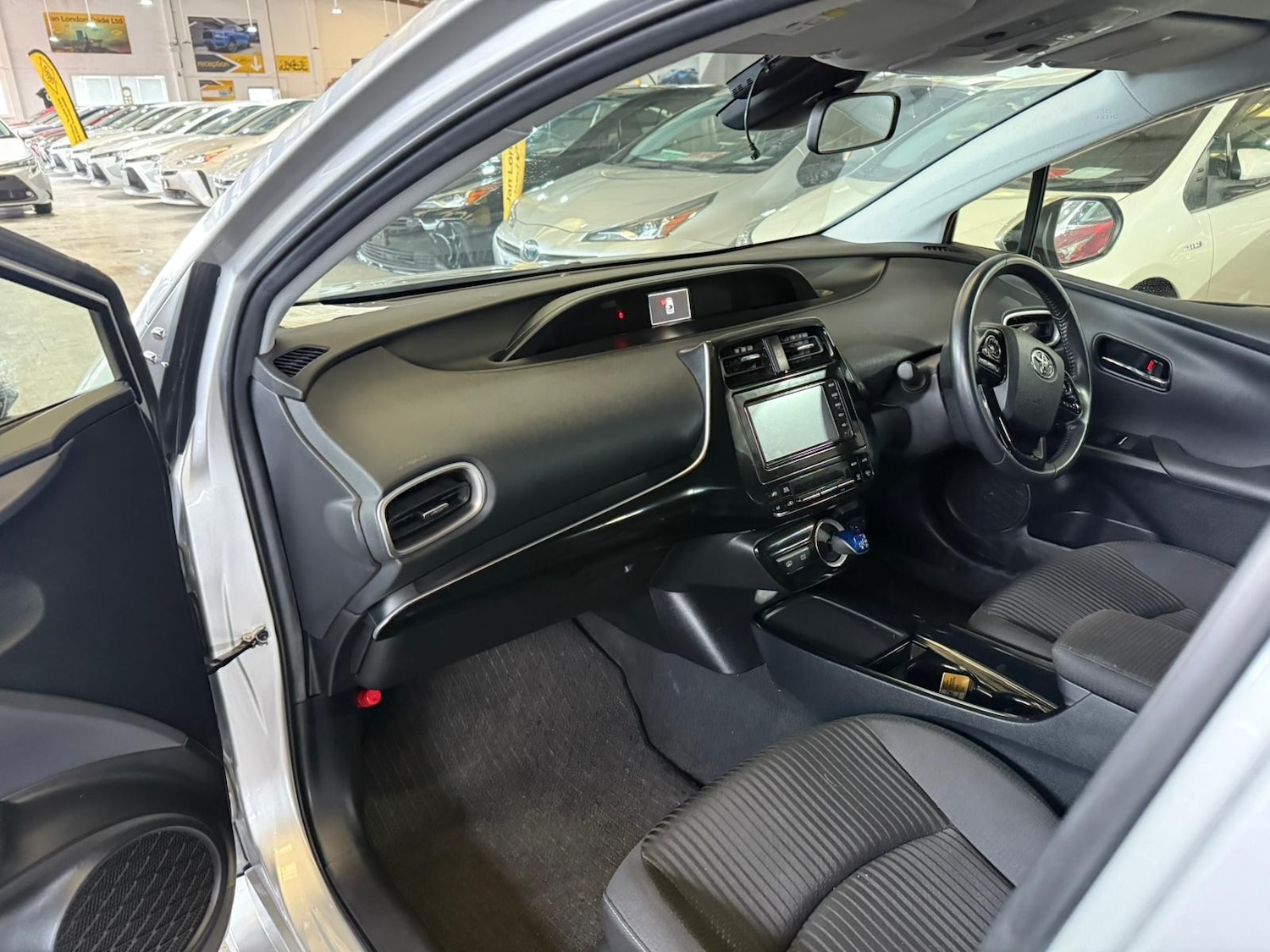 Used Toyota Prius 2025 for sale - 77165822: Photo 21