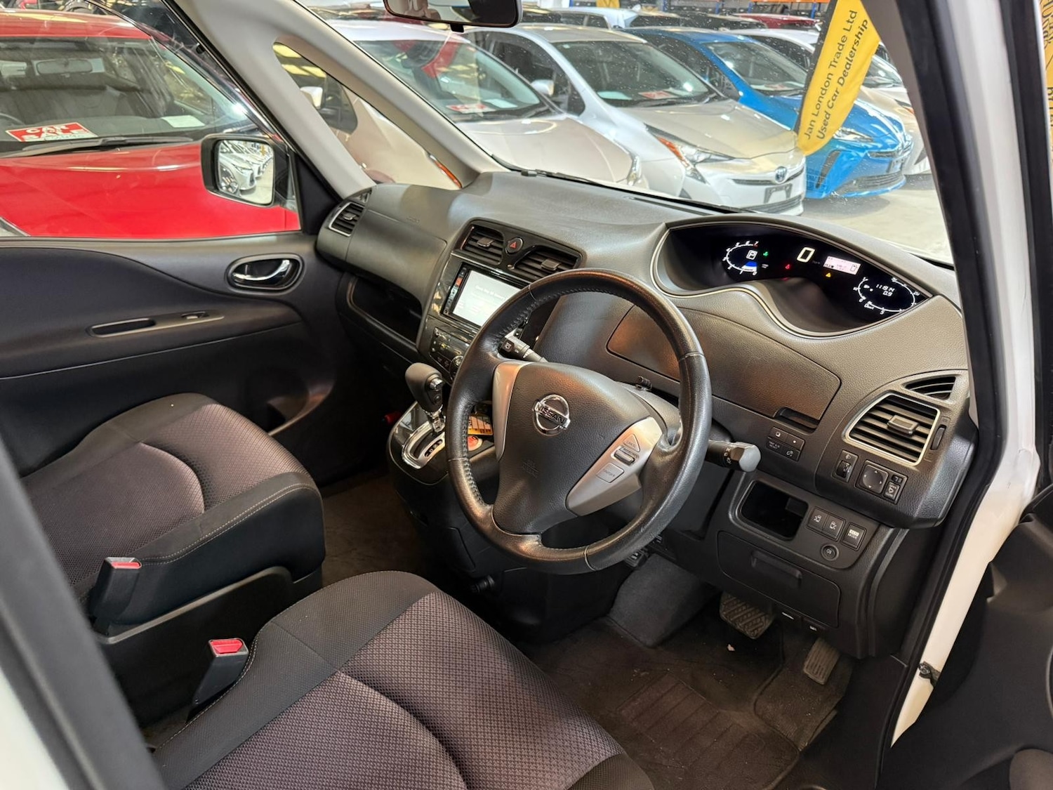 Used Nissan Serena 2025 for sale - 78064973: Photo 11