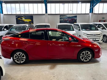 Used Toyota Prius 2017 for sale - 79551527: Photo