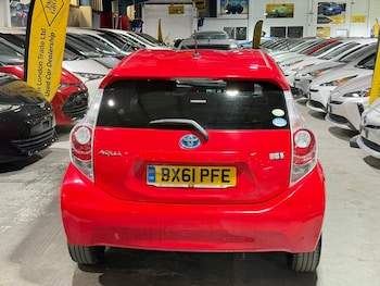 Used Toyota Aqua 2012 for sale - 78364791: Photo