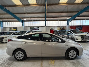 Used Toyota Prius 2020 for sale - 76697796: Photo