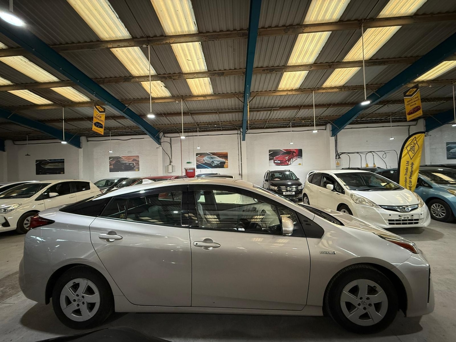 Used Toyota Prius 2025 for sale - 77059479: Photo 2