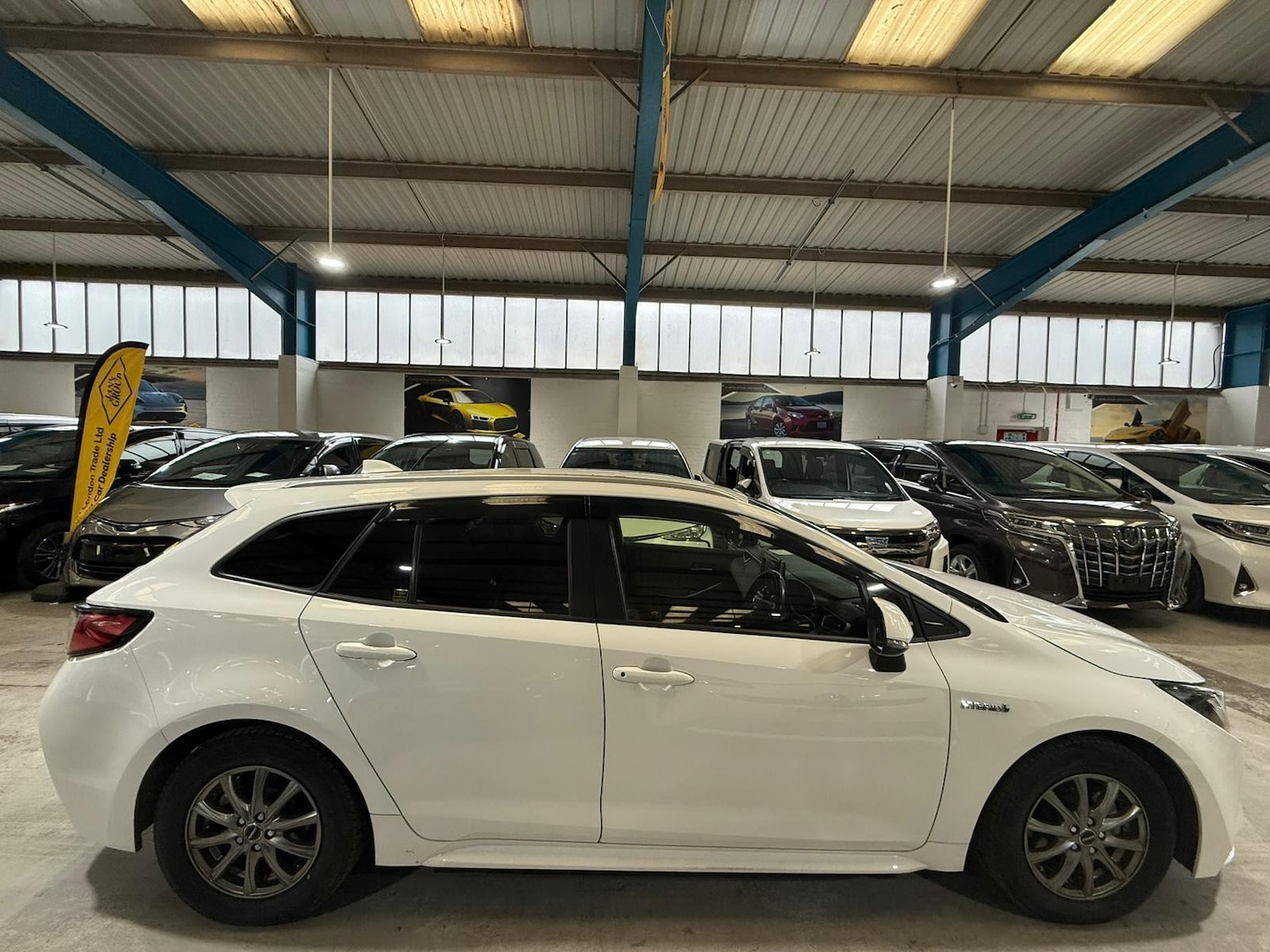 Used Toyota Corolla for sale - 76466280: Photo 2