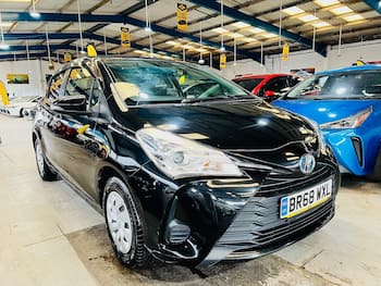 Used Toyota Vitz 2018 for sale - 79845345: Photo