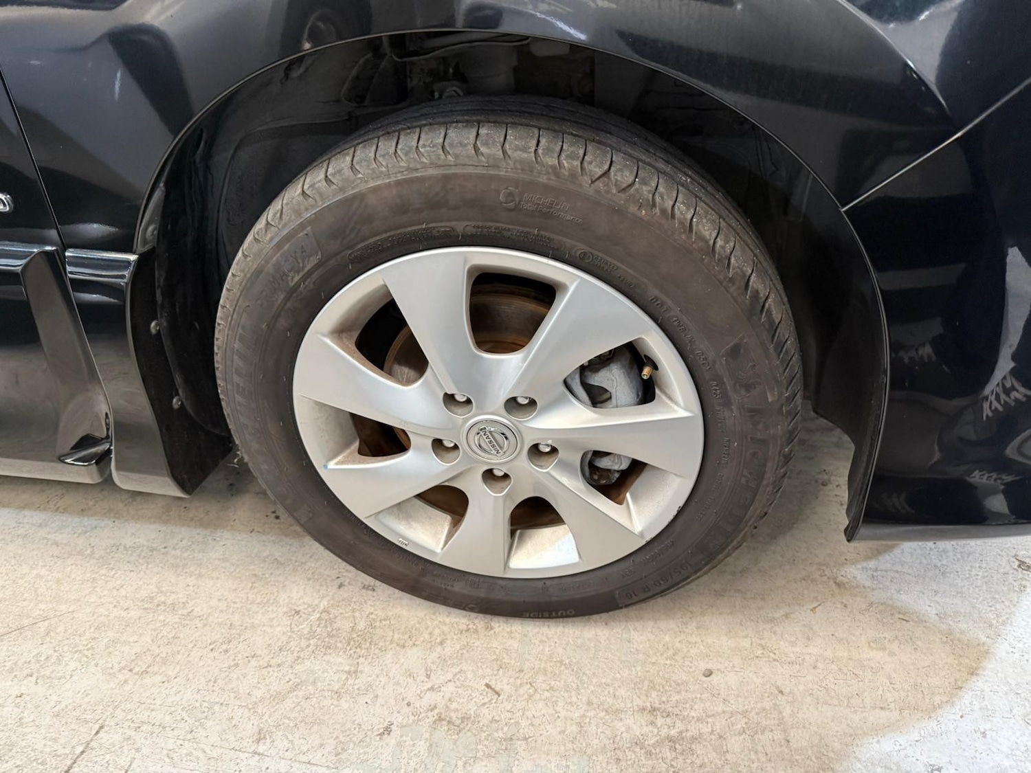 Used Nissan Serena for sale - 76739365: Photo 28