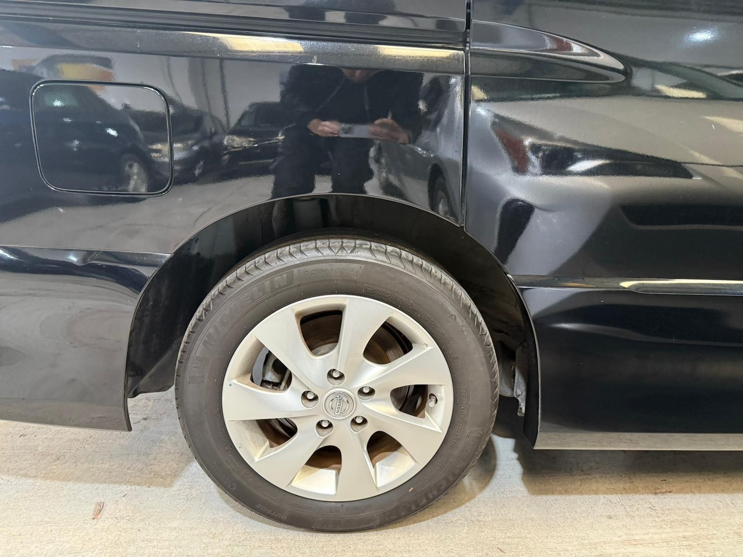 Used Nissan Serena for sale - 76739365: Photo 30