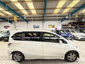 Used Honda Freed 2013 for sale - 77733408: Photo