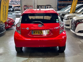 Used Toyota Aqua 2013 for sale - 79599758: Photo