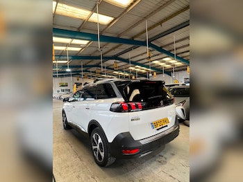 Used Peugeot 5008 2020 for sale - 79301603: Photo