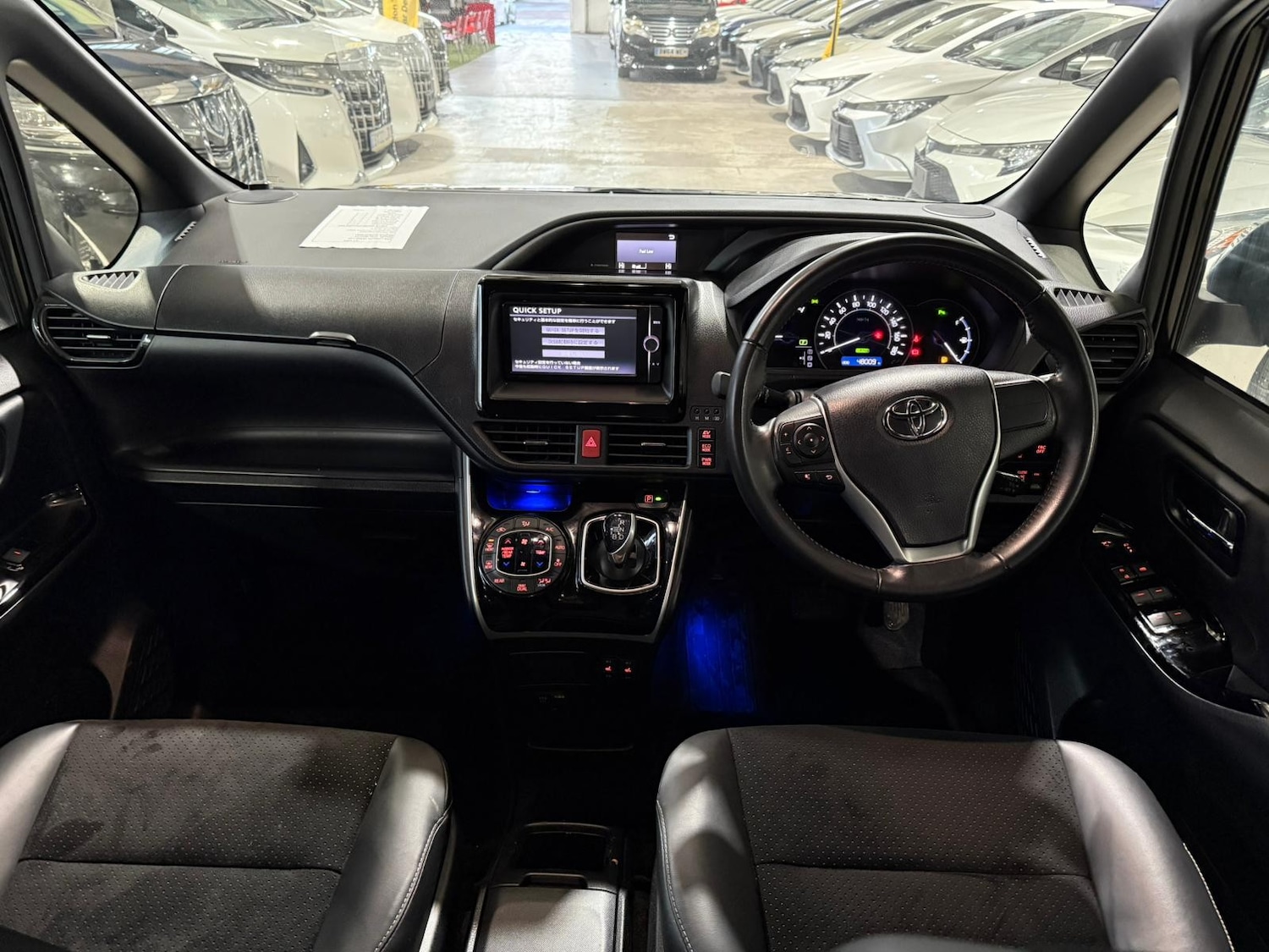 Used Toyota Voxy for sale - 77897421: Photo 12