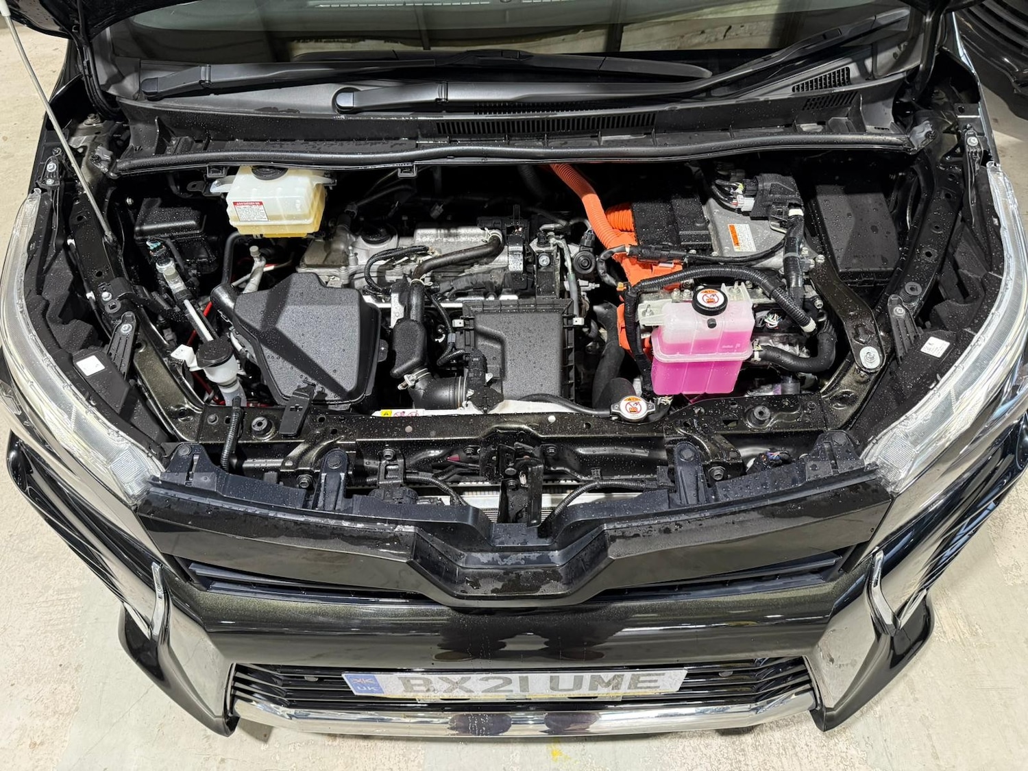 Used Toyota Voxy for sale - 77897421: Photo 21