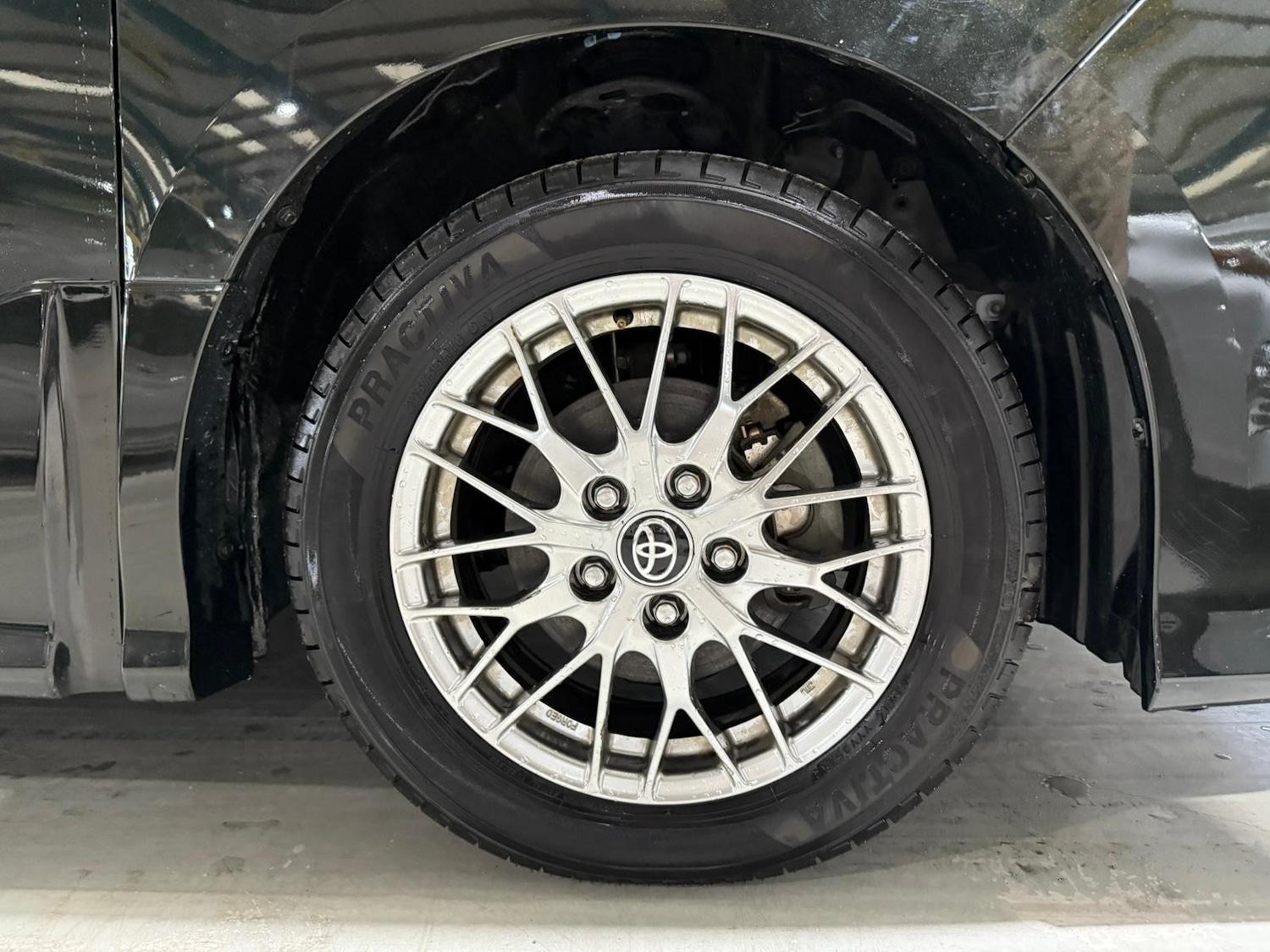 Used Toyota Voxy for sale - 77897421: Photo 22