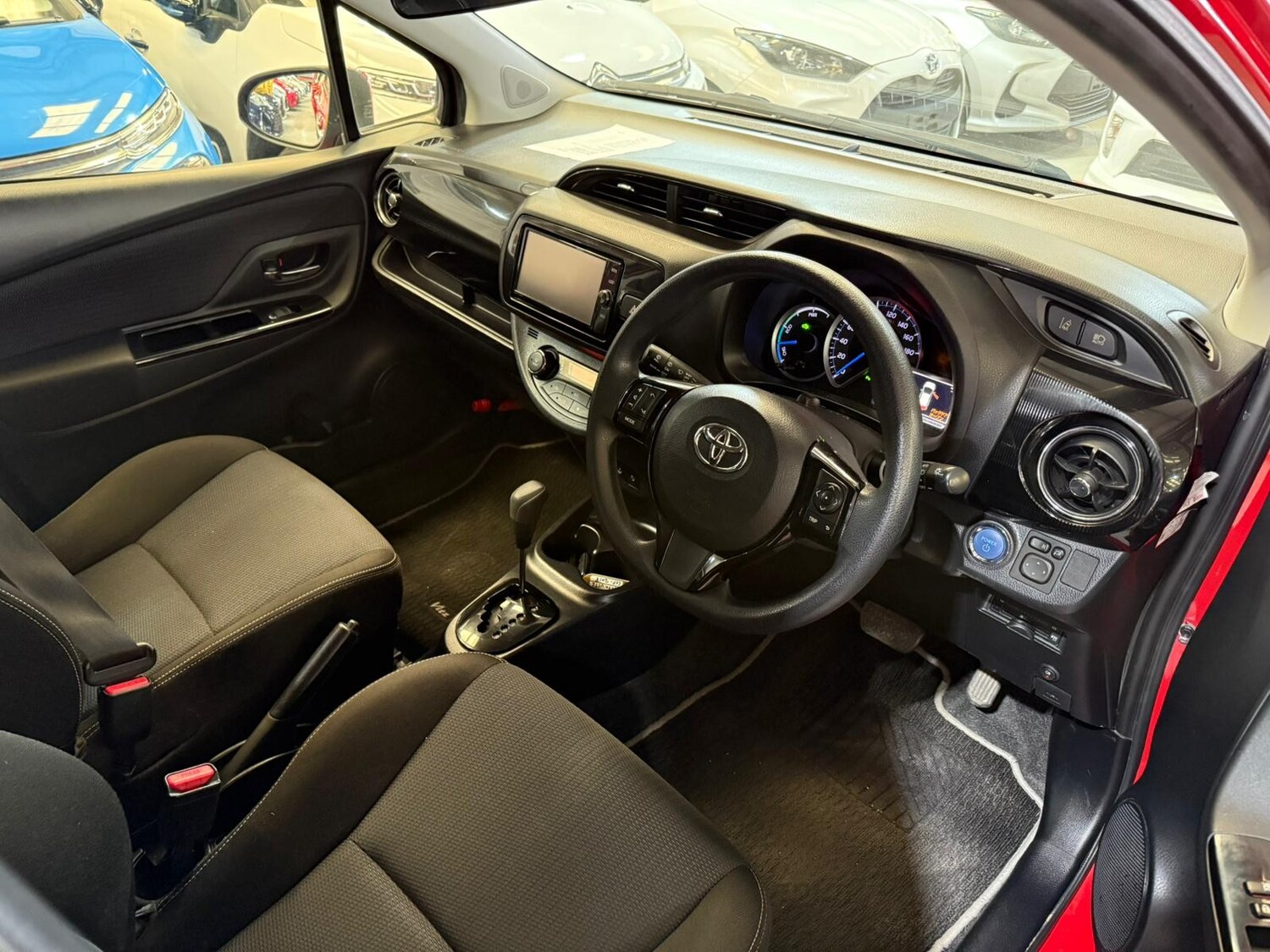 Used Toyota Vitz for sale - 78201492: Photo 11