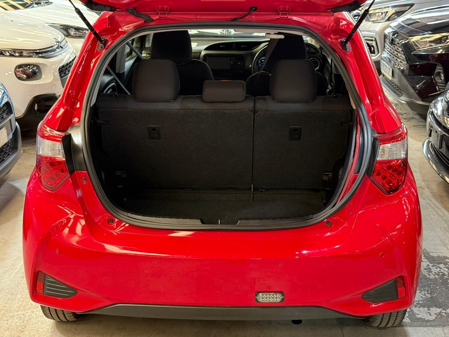 Used Toyota Vitz for sale - 78201492: Photo 16