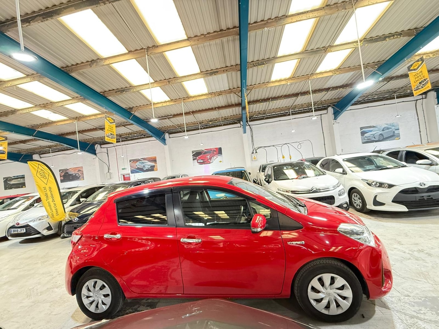 Used Toyota Vitz for sale - 78201492: Photo 2