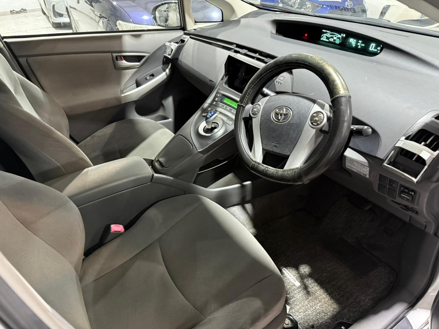 Used Toyota Prius 2025 for sale - 77048343: Photo 11