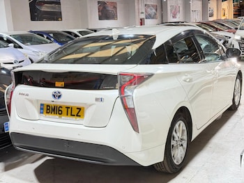 Used Toyota Prius 2016 for sale - 79035321: Photo