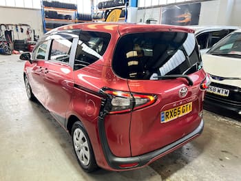 Used Toyota Sienta 2015 for sale - 79680574: Photo