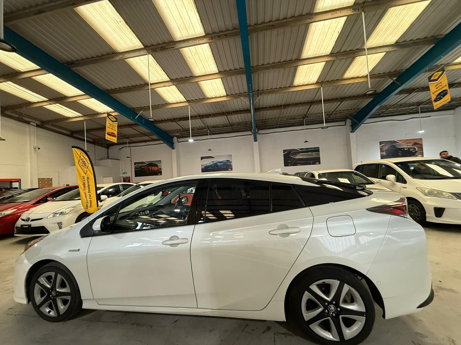 Used Toyota Prius for sale - 76972946: Photo 8