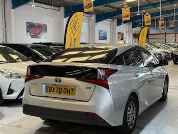 Used Toyota Prius 2020 for sale - 76901615: Photo