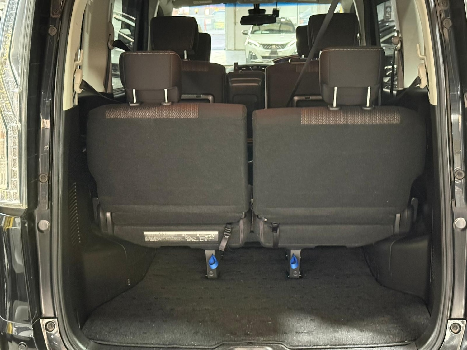 Used Nissan Serena 2025 for sale - 77052702: Photo 17