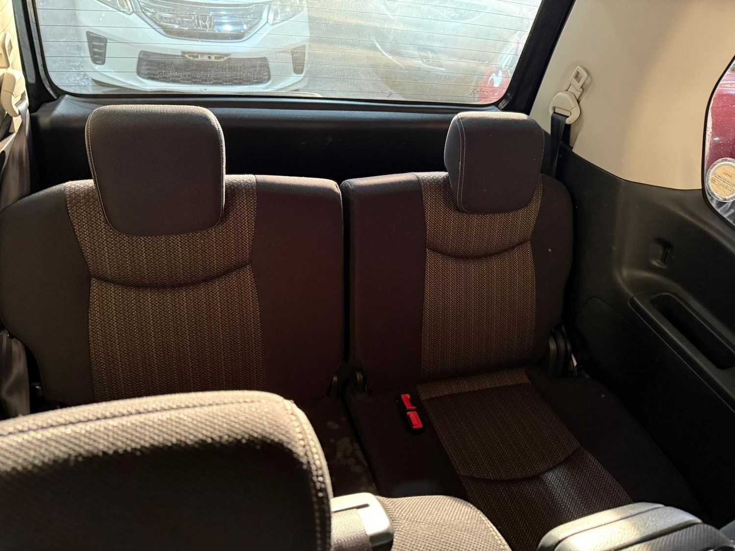 Used Nissan Serena for sale - 77654063: Photo 16