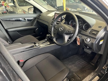 Used Mercedes-Benz C-Class 2010 for sale - 74761959: Photo