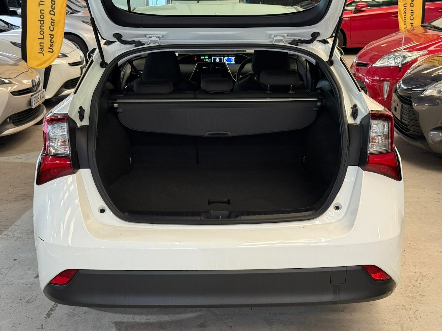 Used Toyota Prius for sale - 76724078: Photo 18