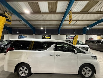 Used Toyota Alphard 2021 for sale - 76978004: Photo