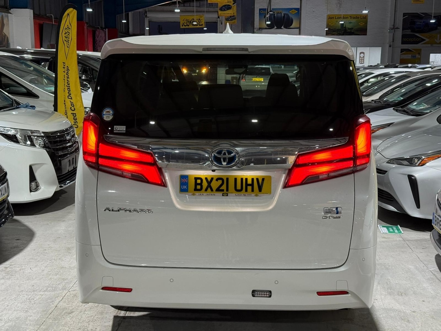 Used Toyota Alphard for sale - 76978004: Photo 5