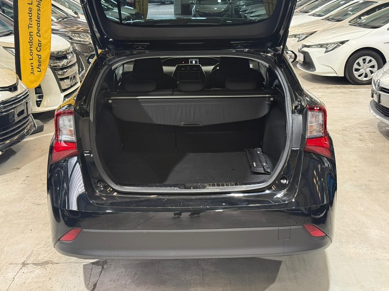 Used Toyota Prius for sale - 76505068: Photo 17