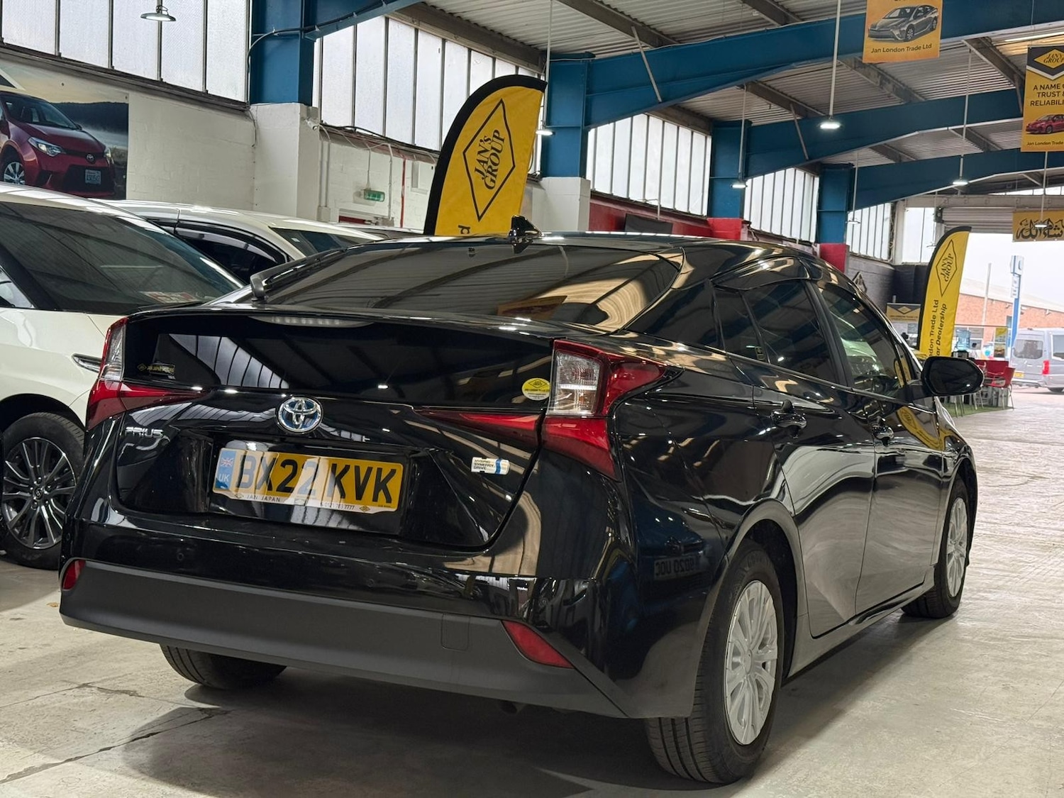 Used Toyota Prius for sale - 76505068: Photo 4