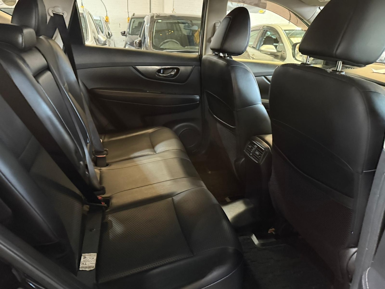 Used Nissan X-Trail for sale - 76896407: Photo 17