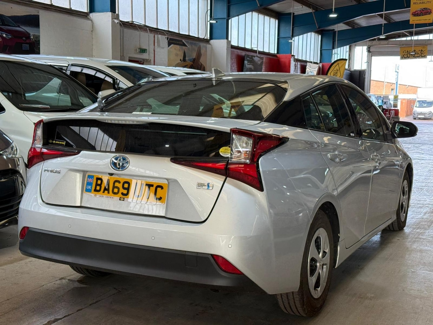 Used Toyota Prius for sale - 76711960: Photo 4