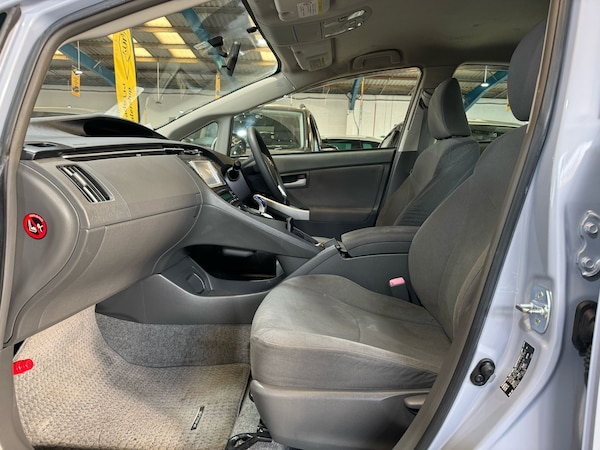 Used Toyota Prius 2025 for sale - 74138952: Photo 28