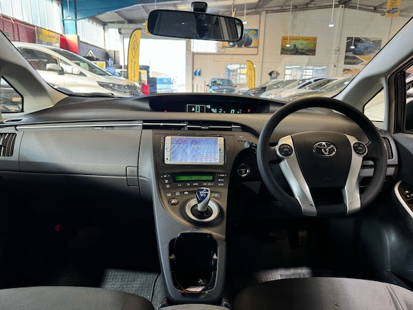 Used Toyota Prius 2025 for sale - 74138952: Photo 9